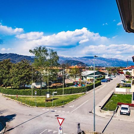 Appartamento Borgo Peschiere Maniago Eksteriør billede